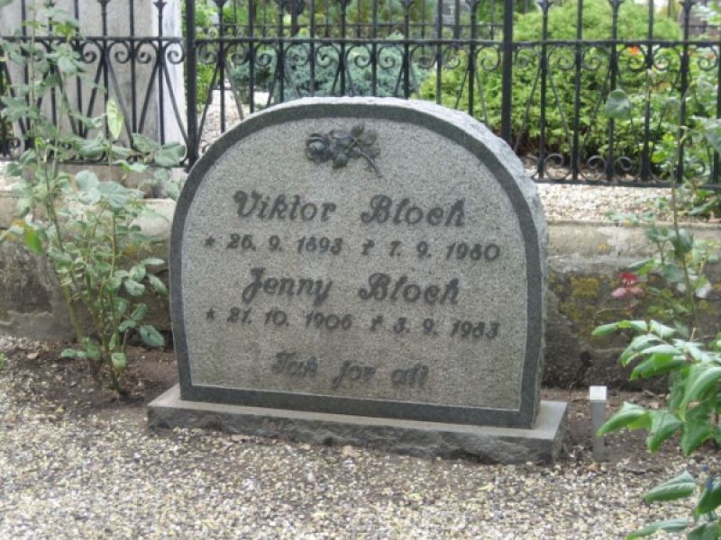 Jenny Bloch.jpg